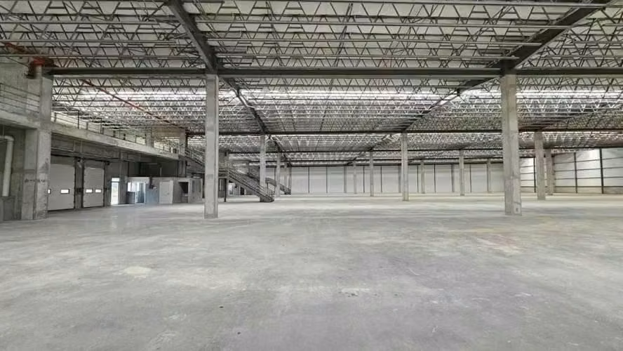 Venta de Ofibodega cerca de Costa del Este