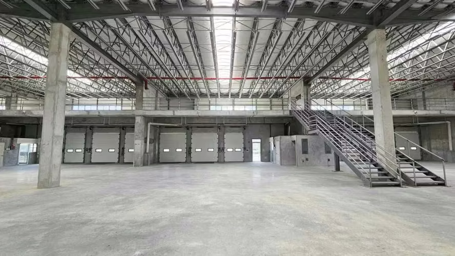 Venta de Ofibodega cerca de Costa del Este