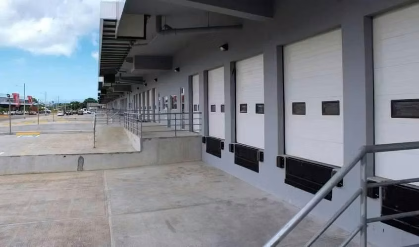Venta de Ofibodega cerca de Costa del Este
