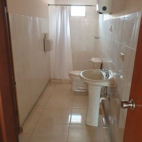 Casa en Alquiler en Villa Lucre # 2126 cad