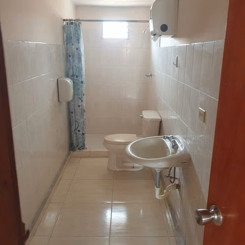 Casa en Alquiler en Villa Lucre # 2126 cad