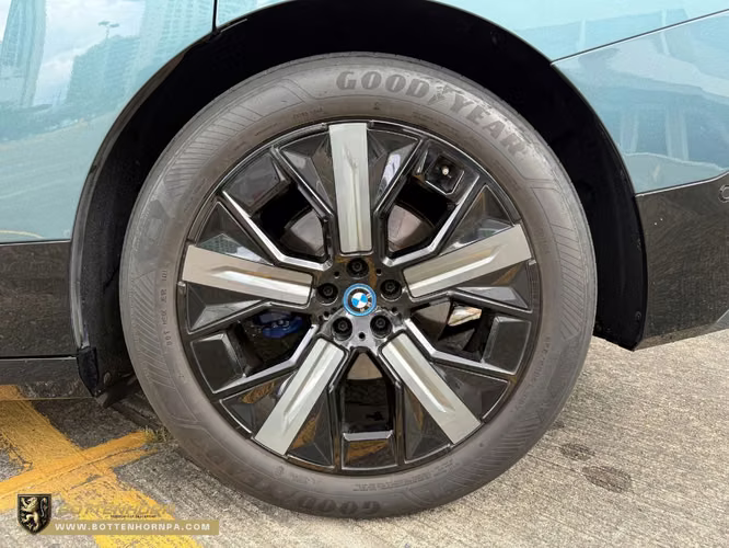 BMW iX xDrive 40 Full Extras Garantia vigente con BMW - Imagen 11