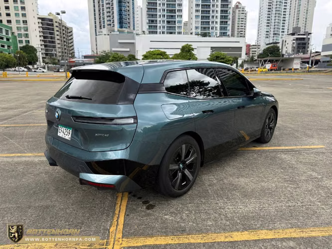 BMW iX xDrive 40 Full Extras Garantia vigente con BMW - Imagen 4