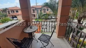 Venta de Casa con 243m2 en Versalles PH Versalles SR
