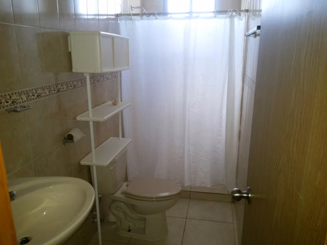 Vendo apartamento Via España muy cerca del Parque Omar - Imagen 7
