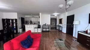 Venta de Apartamento con 98m2 en Avenida Balboa PH Bayfront 26-8280SR