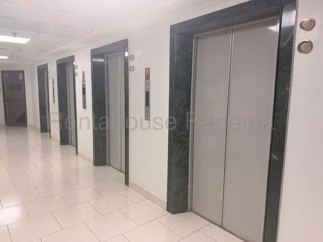 Alquilo oficina en Marbella LF26-8723 Solo Cliente Directo