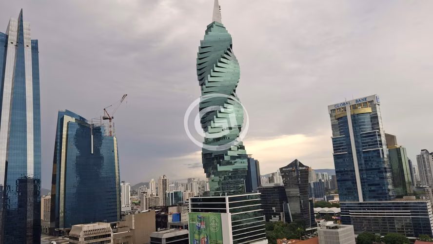 Espacioso apartamento en Marbella Tower 2 4H|4B