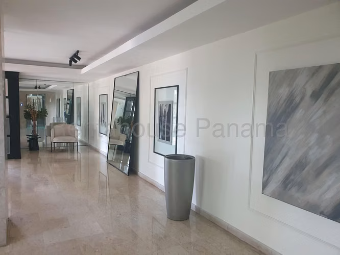 Venta de Apartamento en Paitilla Ph Anagloria CCO