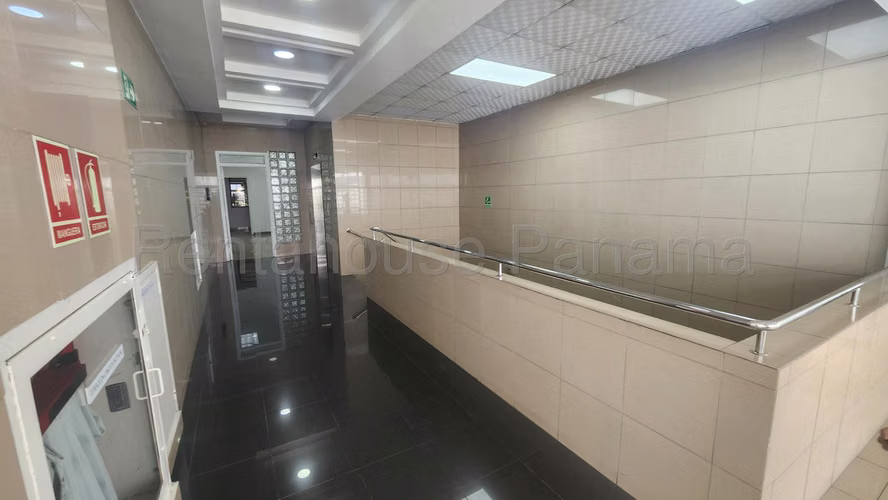 Alquiler de Oficina en Albrook Albrook Commercial P KC