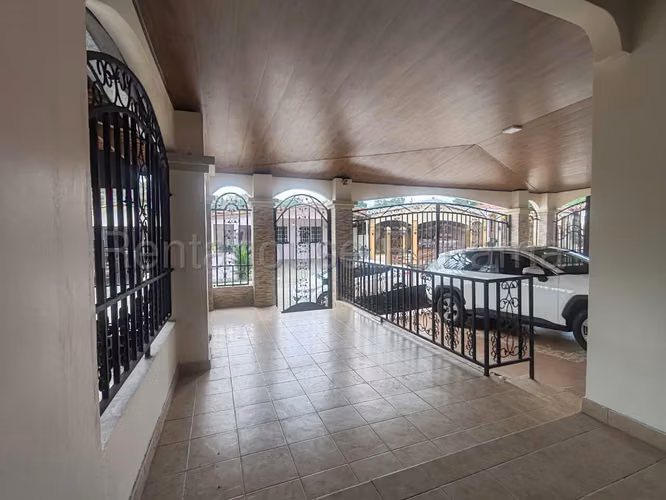 Venta de Casa en Brisas Del Golf Casa 120 262 Mts PD