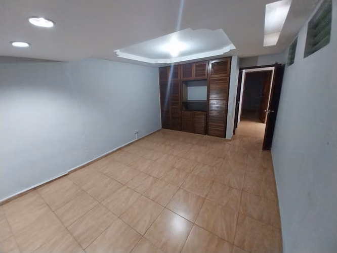 Gran Oportunidad Propiedad de Inversión con 6 Unidades de Alquiler – Excelente Ubicación Villa Flor