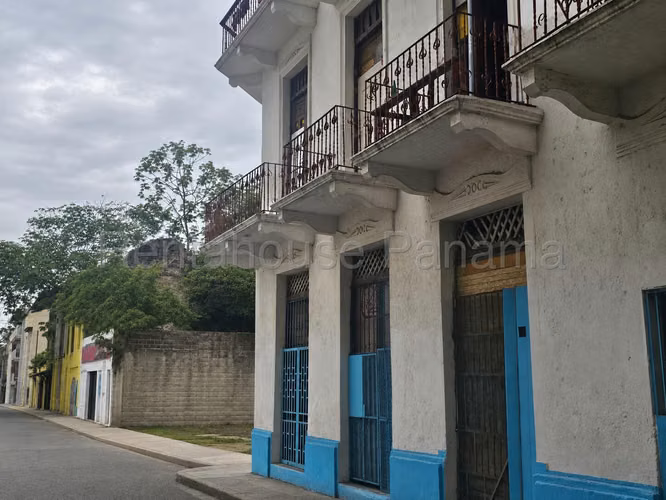 Vendo Edificio en Santa Ana OF26-7095