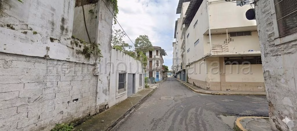 Vendo Edificio en Santa Ana OF26-7095