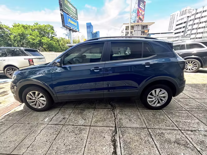 VOLKSWAGEN T CROSS