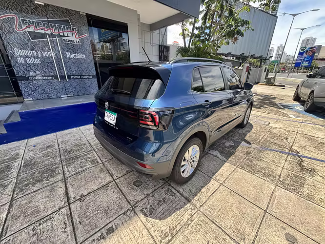 VOLKSWAGEN T CROSS