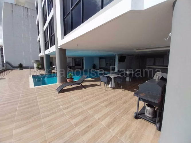 Se Vende Apartamento en Hato Pintado LA26-8770