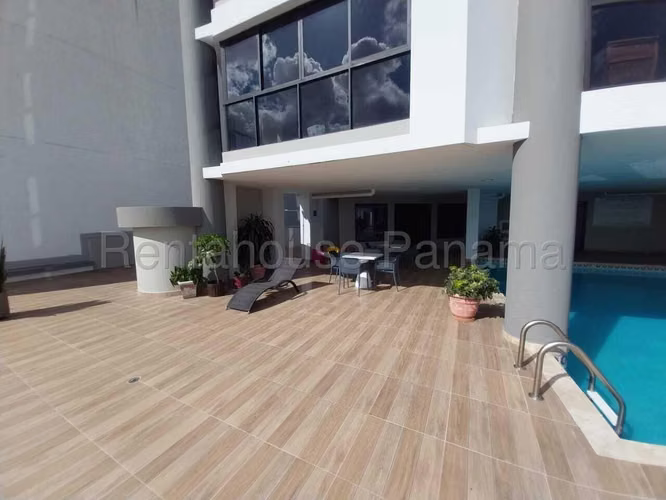 Se Vende Apartamento en Hato Pintado LA26-8770
