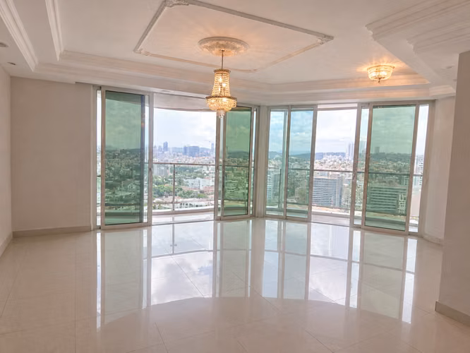 VENDO LINDO APARTAMENTO DE 3 RECAMARAS y 219.91mt EN HATO PINTADO
