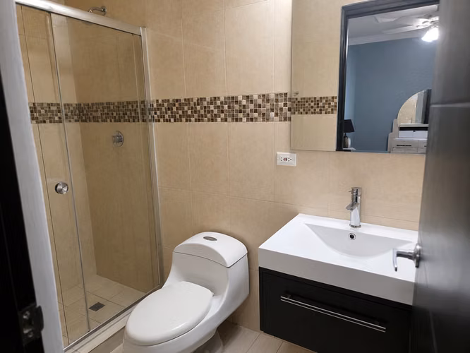 VENDO LINDO APARTAMENTO DE 3 RECAMARAS y 219.91mt EN HATO PINTADO