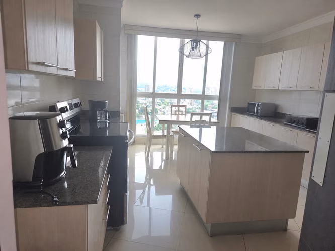 VENDO LINDO APARTAMENTO DE 3 RECAMARAS y 219.91mt EN HATO PINTADO