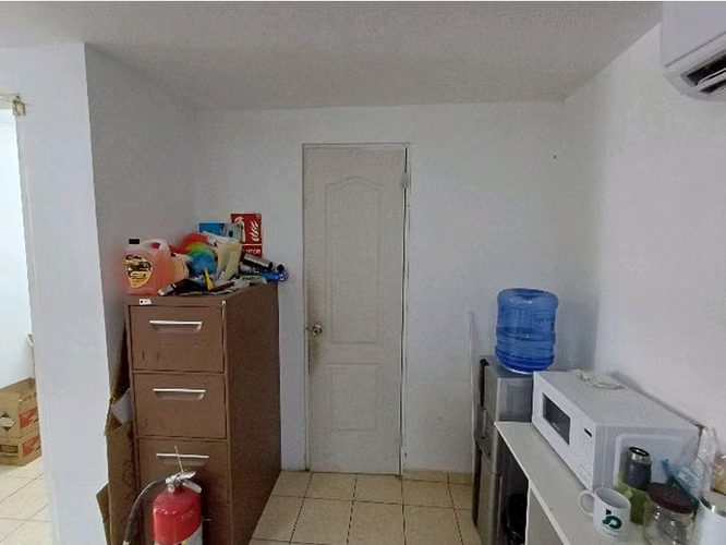 VENDO LOCAL COMERCIAL EN VIA PRINCIPAL SAN ANTONIO A UNA CALLE DE LA ESTACION DE METRO - Imagen 13