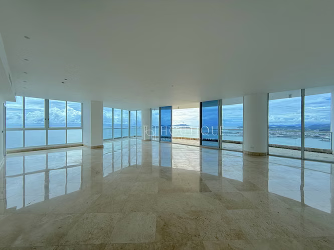Alquiler de Apartamento en PH The Point – Punta Paitilla - Imagen 1