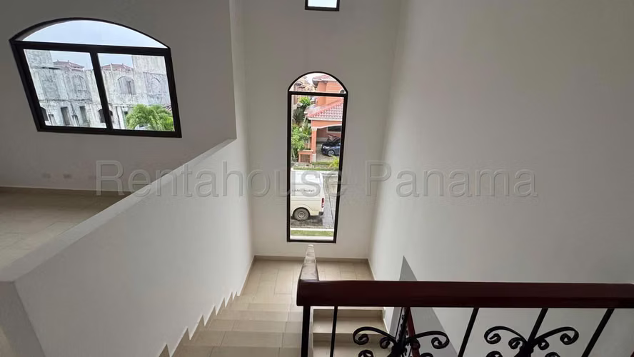 Venta De Casa En Costa Sur KC