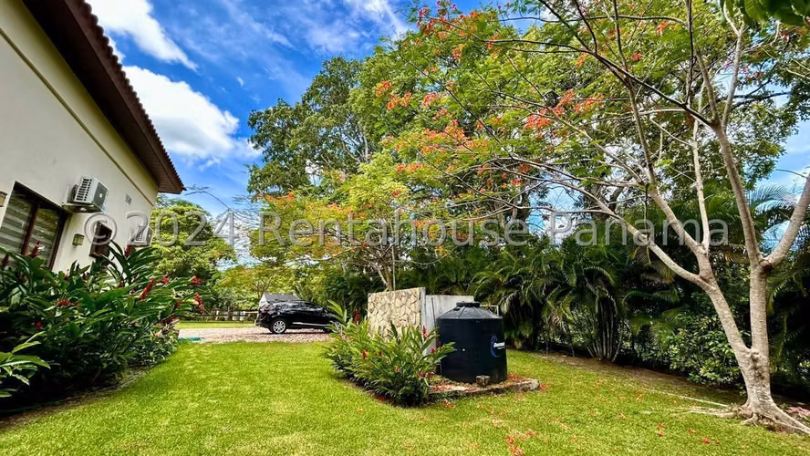 Venta De Casa En Penonomé KC