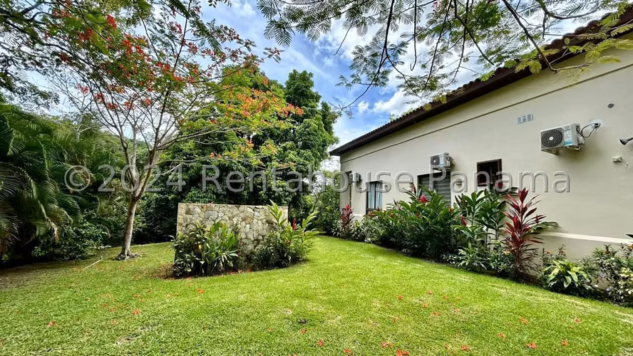 Venta De Casa En Penonomé KC