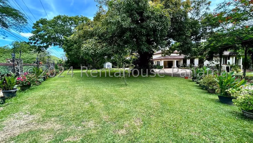Venta De Casa En Penonomé KC