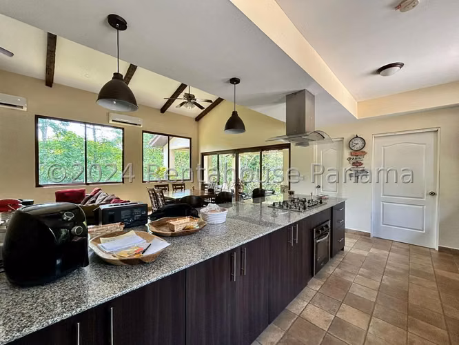Venta De Casa En Penonomé KC