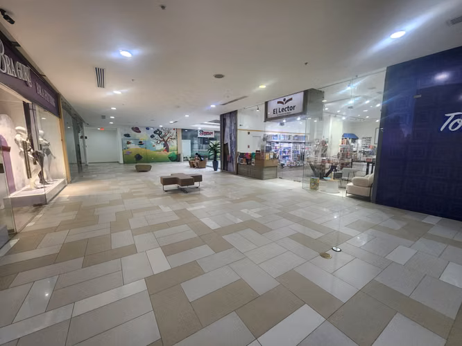 Local Atrio Mall!