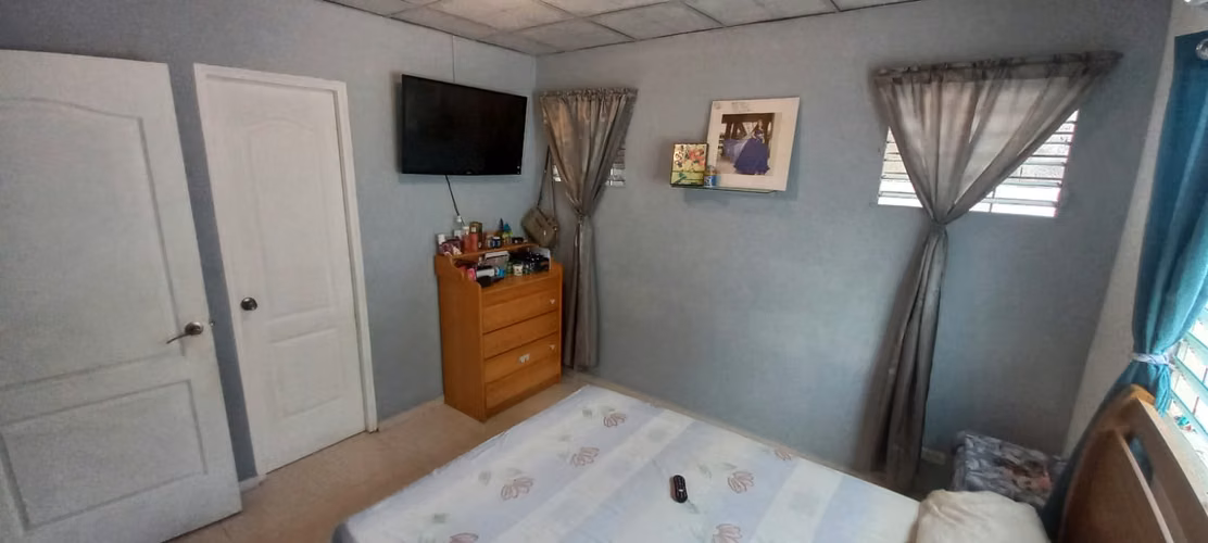 CASA EN VENTA/DON BOSCO JUAN DIAZ