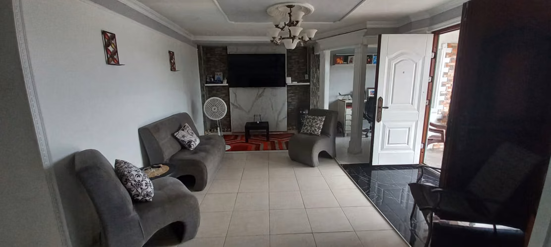 CASA EN VENTA/DON BOSCO JUAN DIAZ