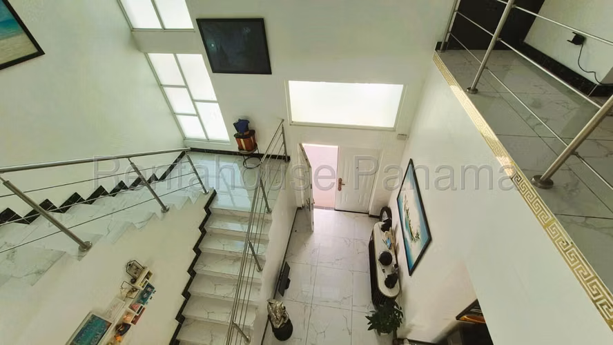 Venta De Casa En Altos De Panama KC