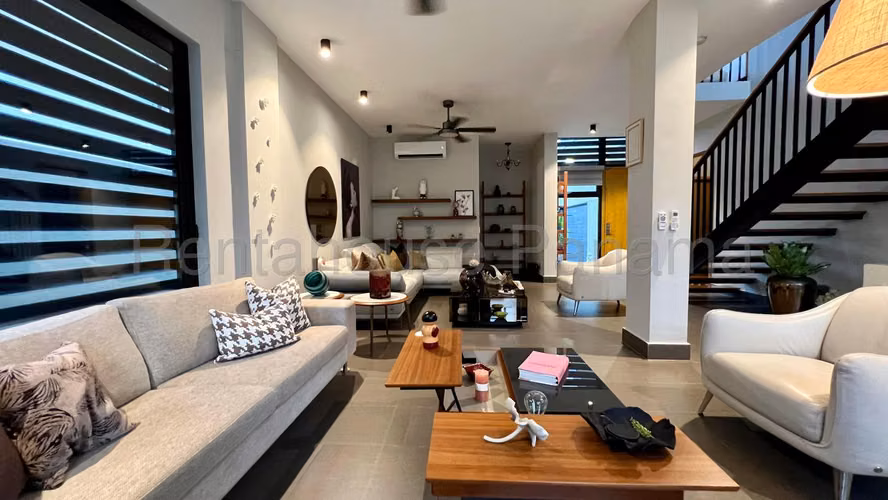Venta De Casa En Altos De Panama KC