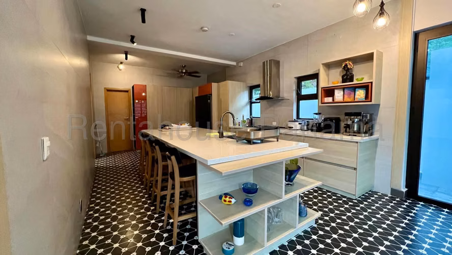 Venta De Casa En Altos De Panama KC