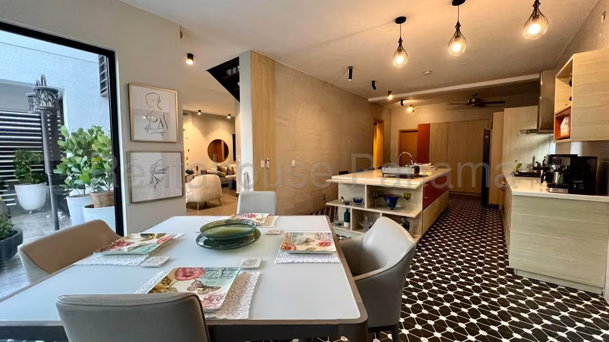 Venta De Casa En Altos De Panama KC