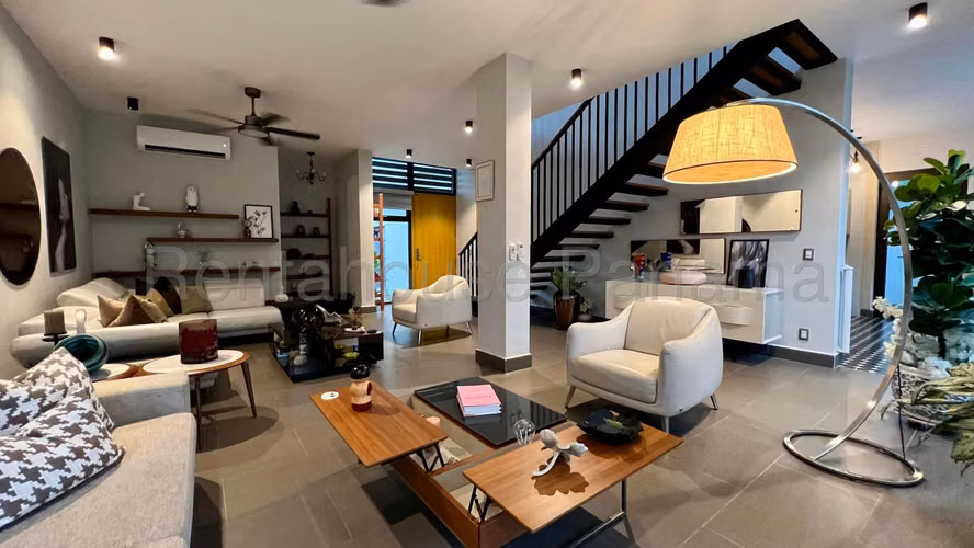 Venta De Casa En Altos De Panama KC
