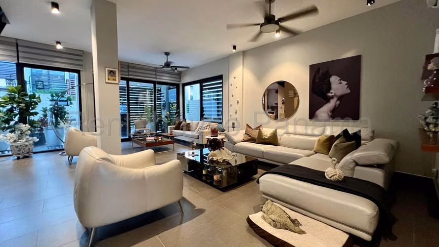 Venta De Casa En Altos De Panama KC