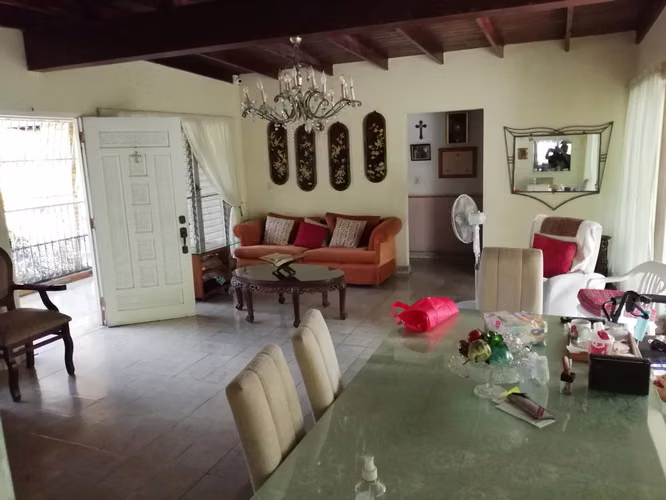 Venta De Casa En Altos Del Golf KC