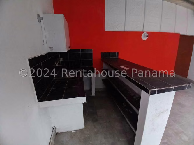 Venta De Edificio En Parque Lefevre KC