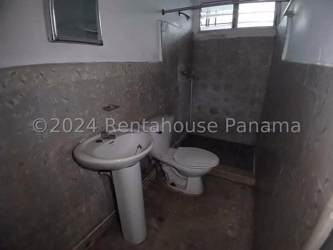 Venta De Edificio En Parque Lefevre KC
