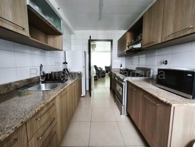 Se Vende Apartamento en Condado del Rey MDV26-8744