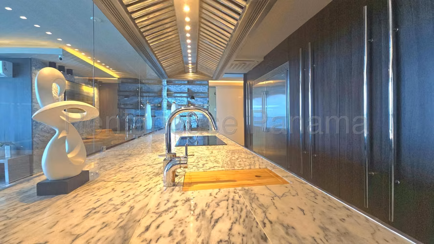 Apartamento en Alquiler en Punta Pacifica 26*8715Mfk