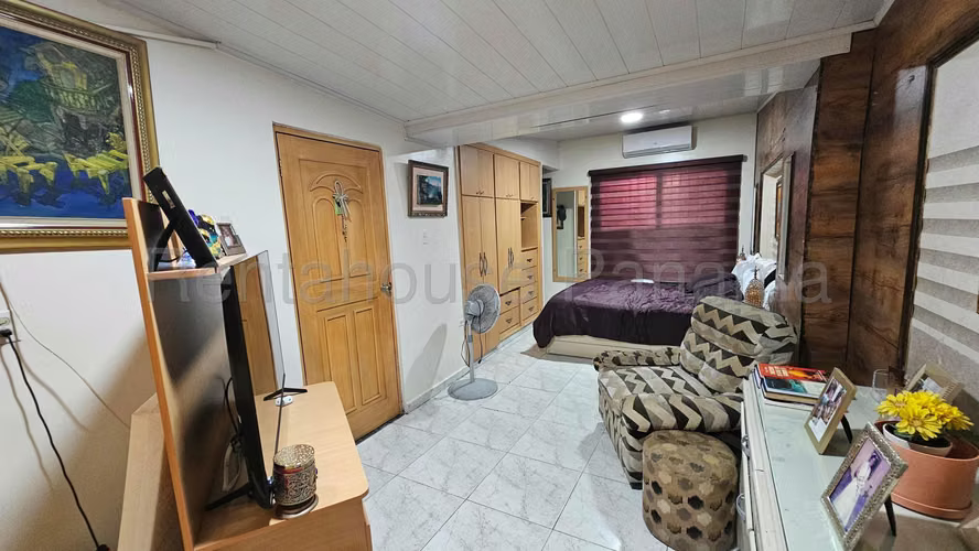 Se Vende Casa en Pueblo Nuevo MDV25-2765