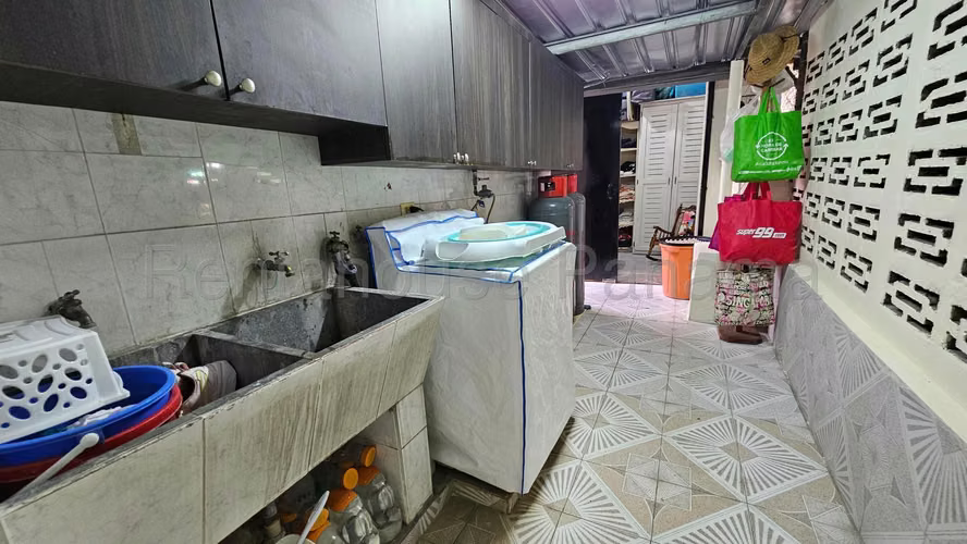 Se Vende Casa en Pueblo Nuevo MDV25-2765