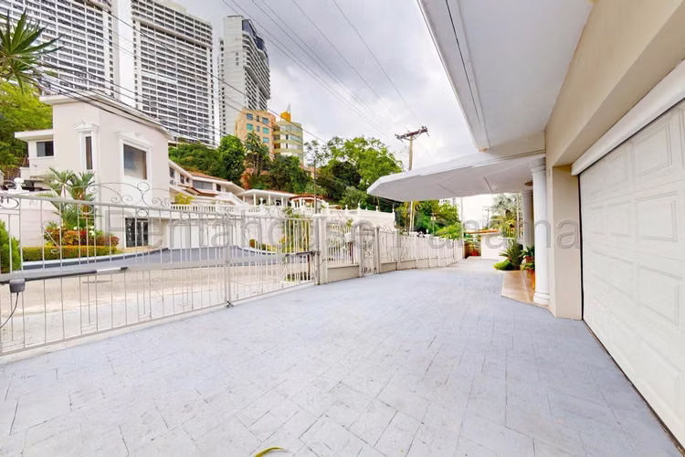 Venta De Casa En Dos Mares KC