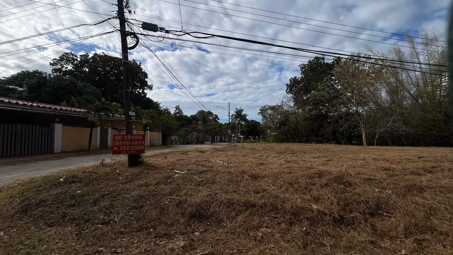 VENDO TERRENO EN CORONADO  DE 945.79MT2 PLANO A PASOS DE LA PLAYA